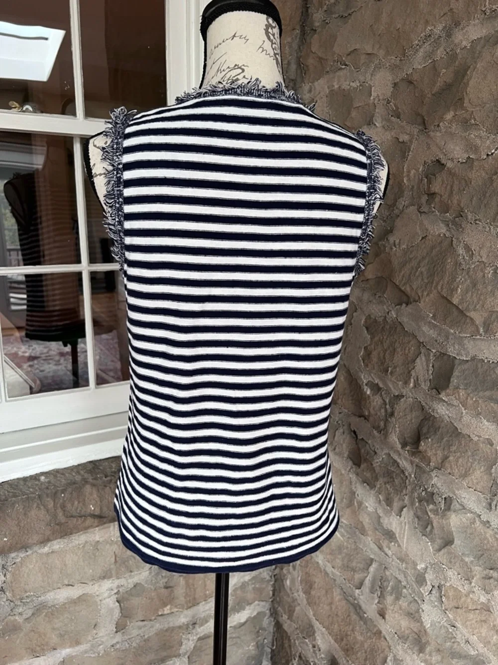 J. McLaughlin size M Navy & White Fringed Stripe Sleeveless sweater/ Tank - Picture 4 of 6